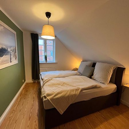 Lykkefund - Ferienwohnung in Hafennähe Glückstadt Exterior foto